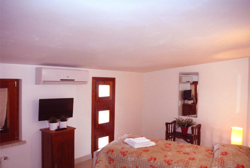 Casa Vacanze Villa Pina Matera Buitenkant foto