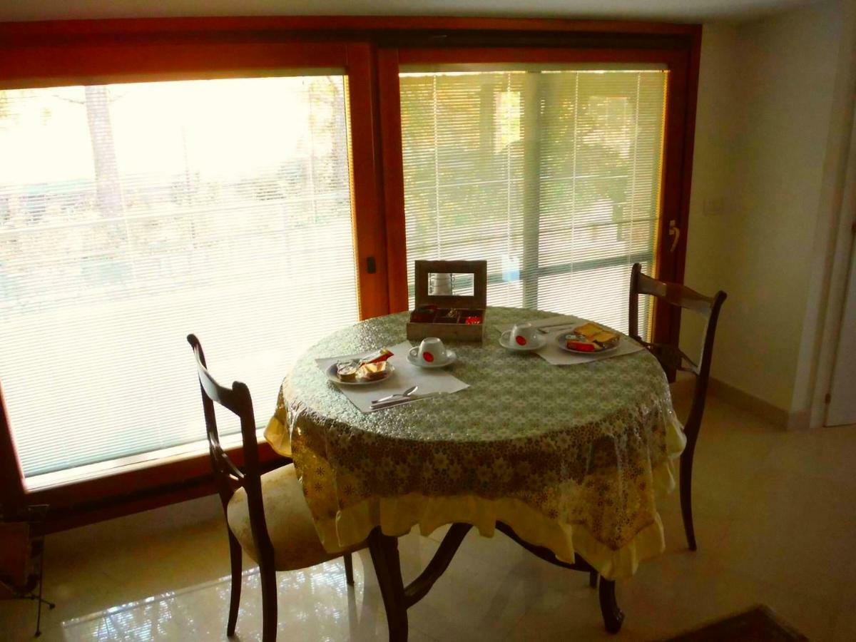 Casa Vacanze Villa Pina Matera Buitenkant foto